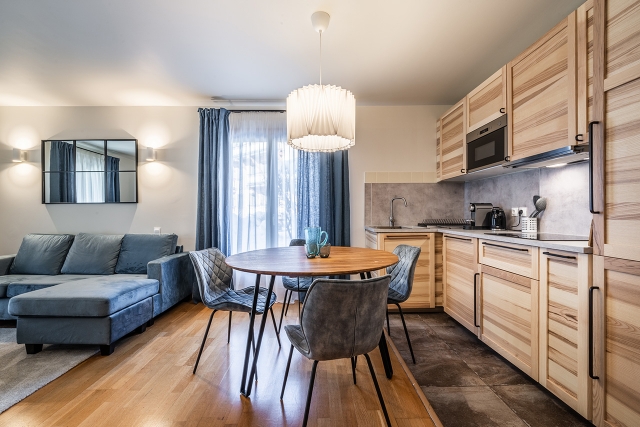 2 Bedrooms Apartment